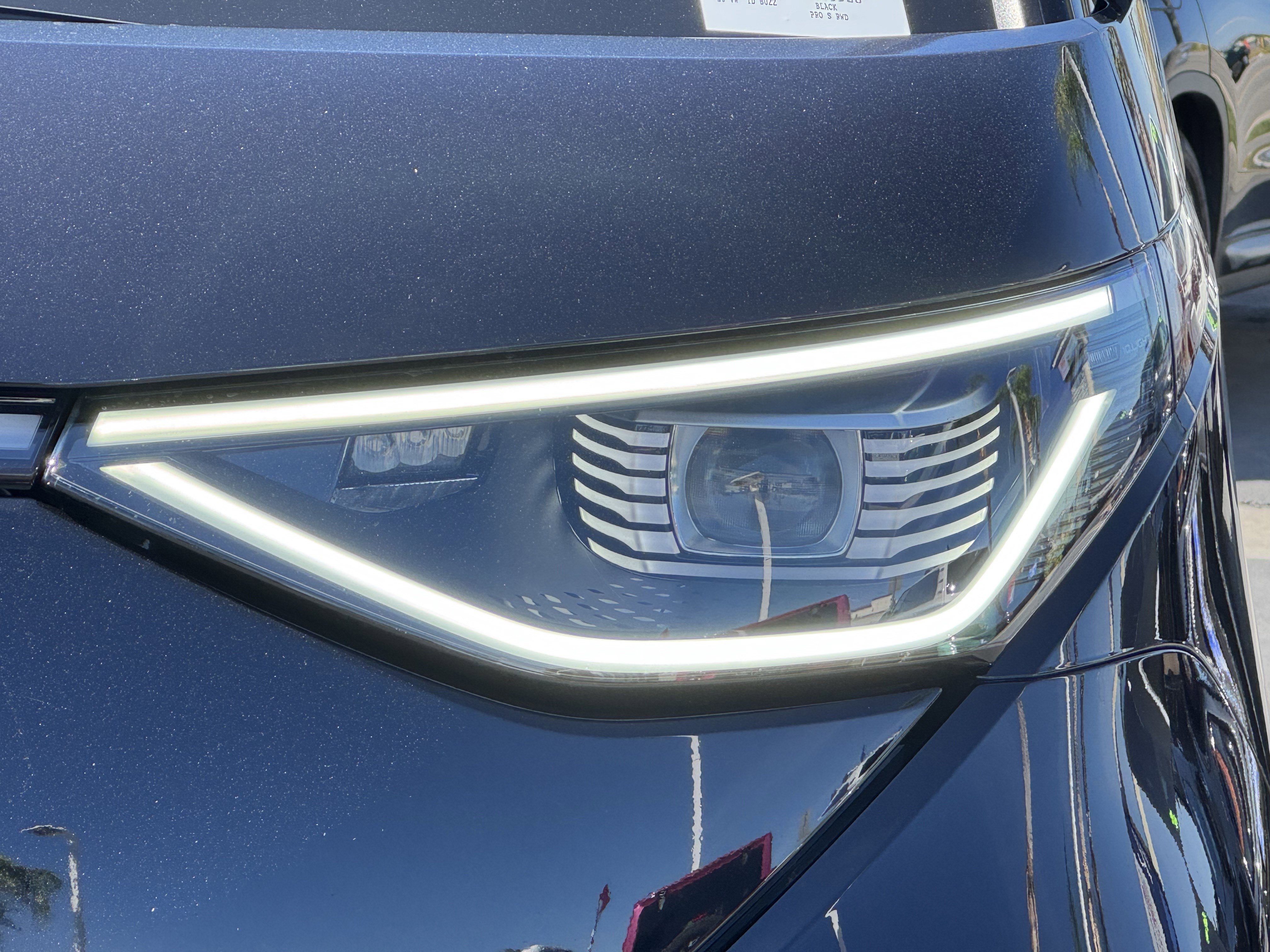 Used 2025 Volkswagen ID. Buzz Pro S image 6