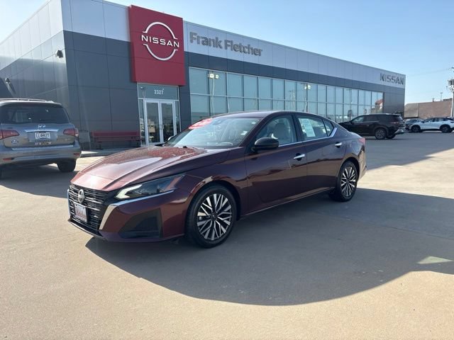 Used 2025 Nissan Altima 2.5 SV
