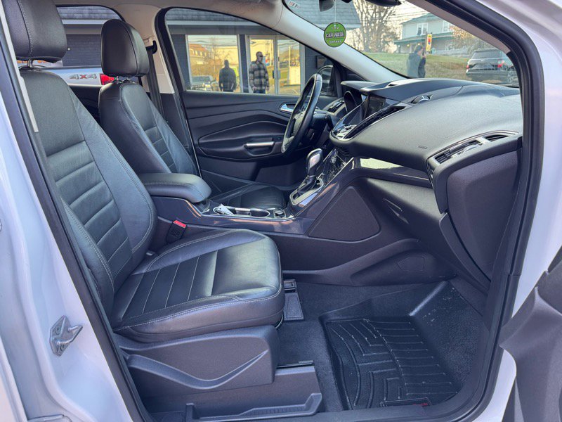 Used 2014 Ford Escape Titanium image 9