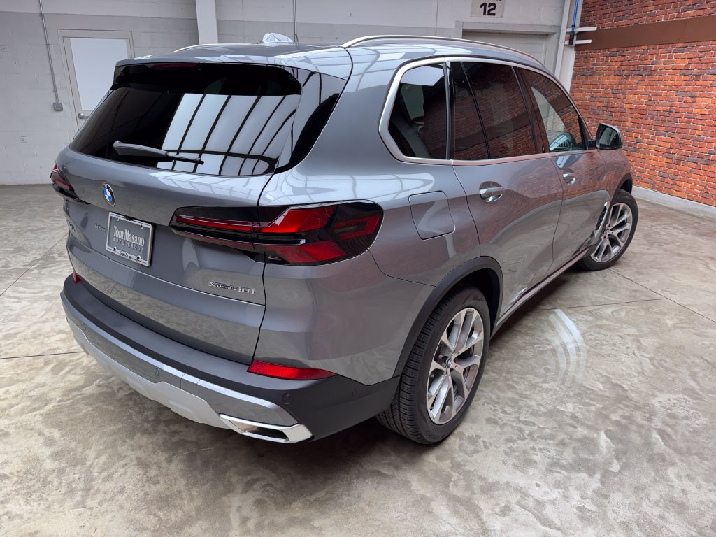 Used 2026 BMW X5 xDrive40i w/ Climate Comfort Package AWD/4WD image 5