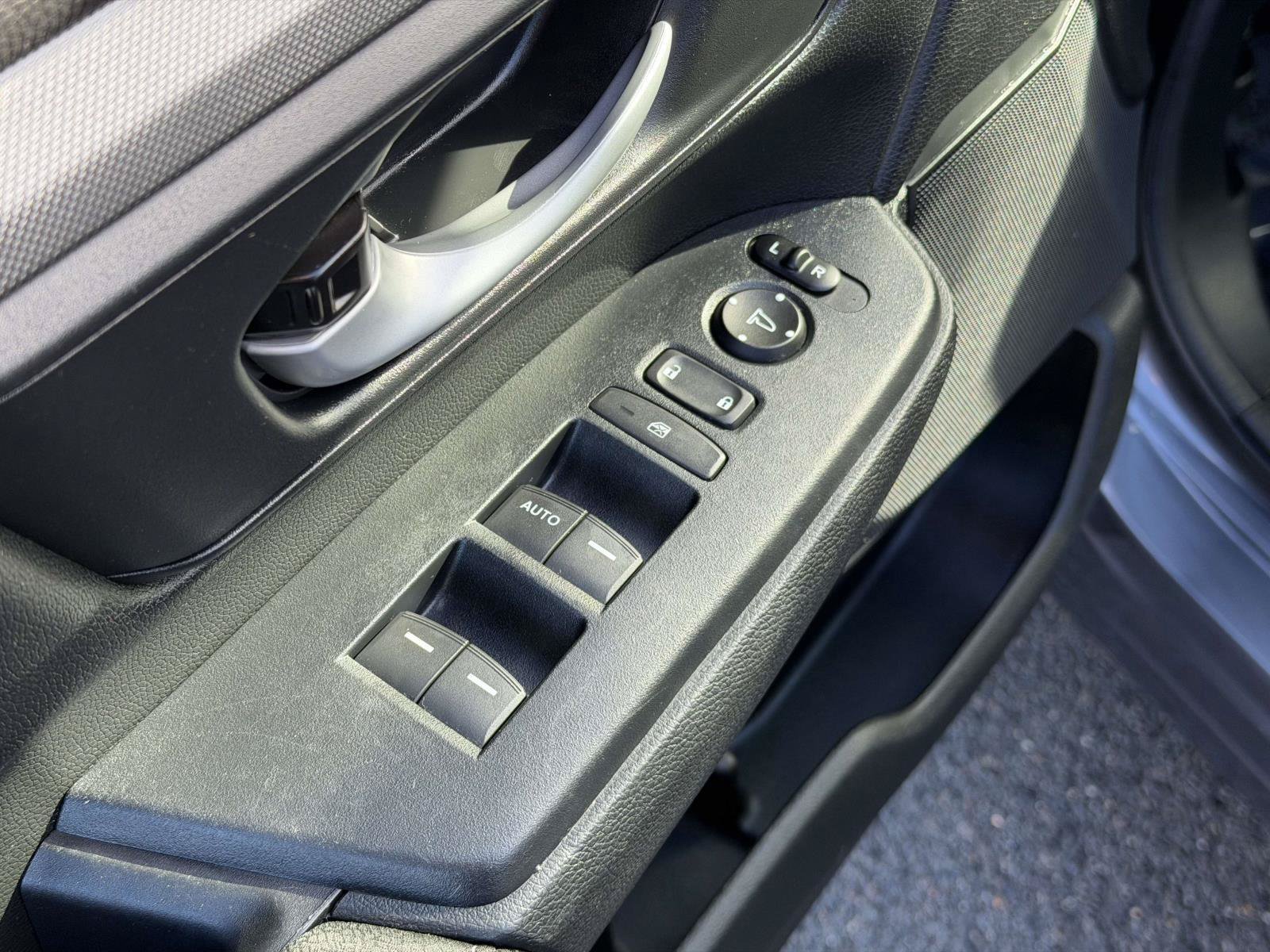 Certified 2019 Honda CR-V LX image 7