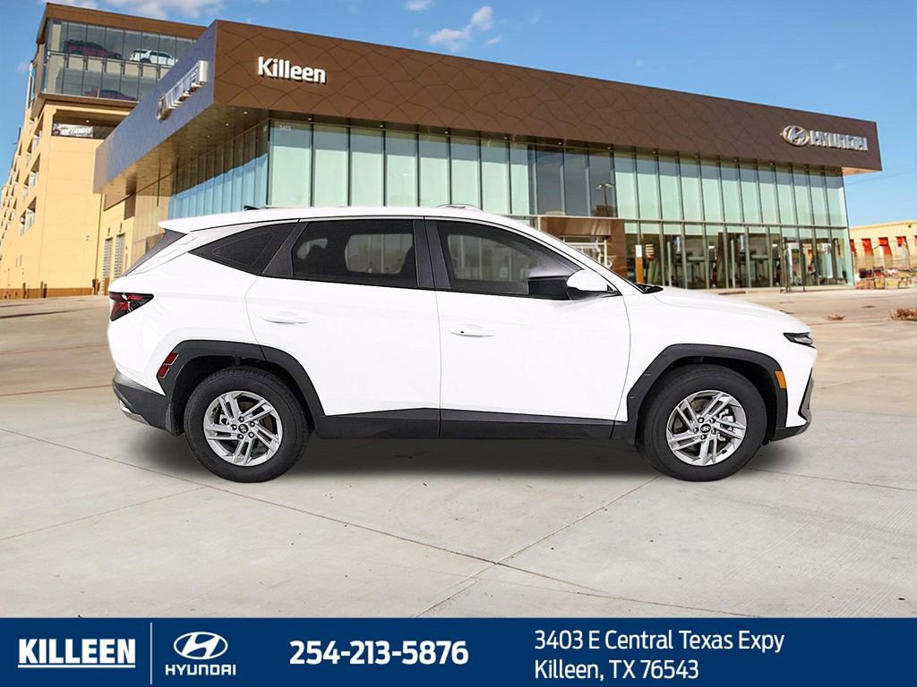 Used 2025 Hyundai Tucson SE FWD image 10