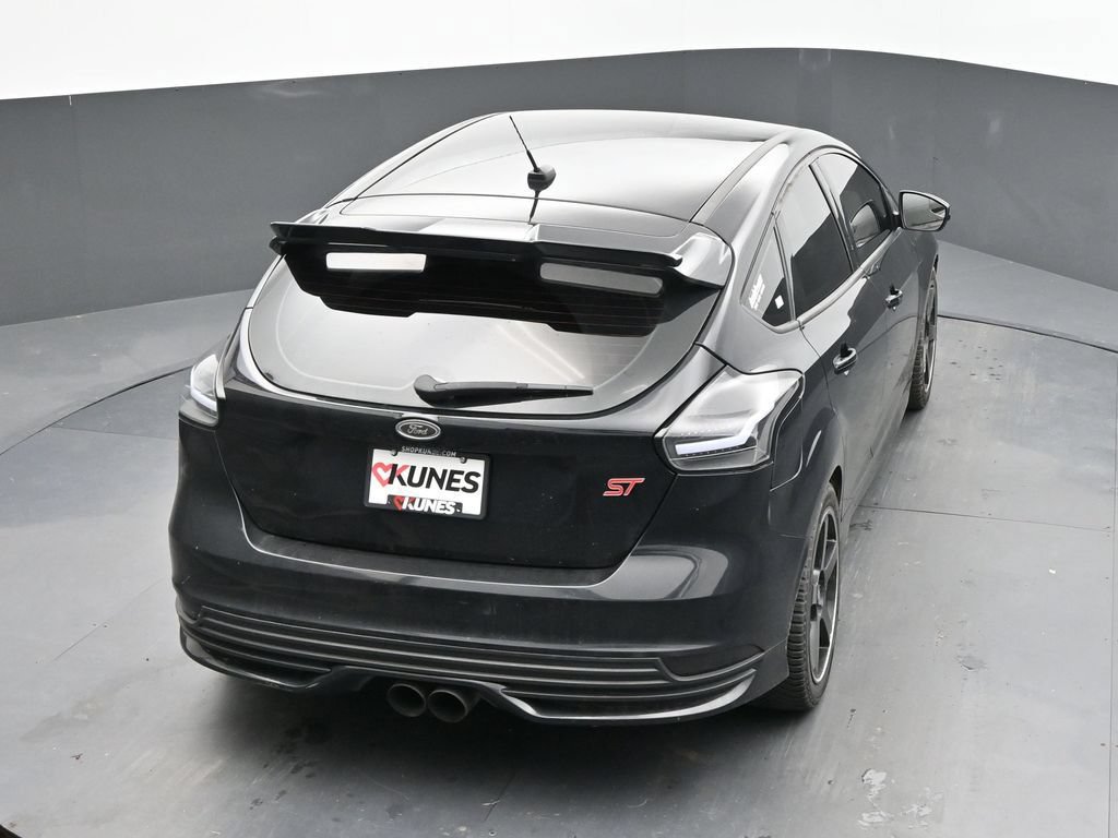 Used 2018 Ford Focus ST FWD image 14