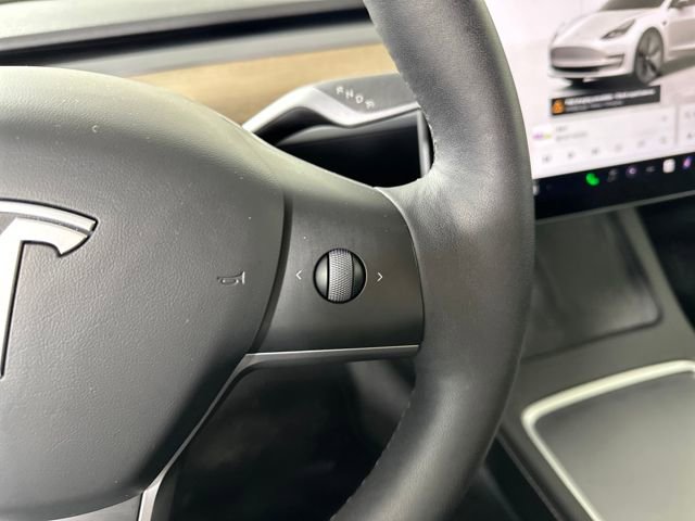 Used 2023 Tesla Model 3 Standard Range image 16