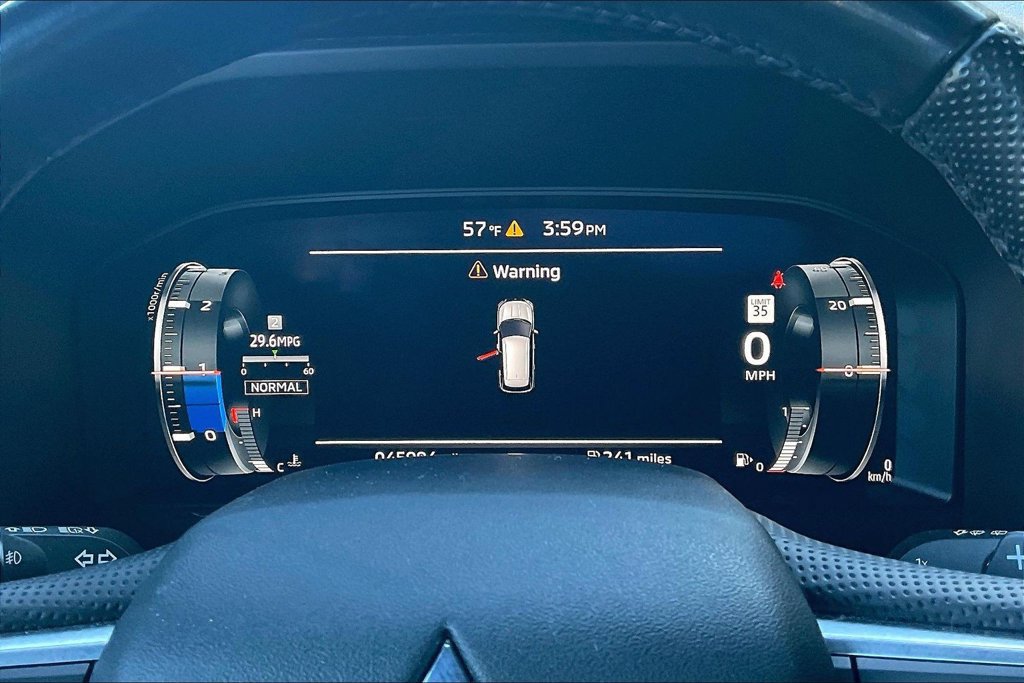 Used 2022 Mitsubishi Outlander SEL AWD/4WD image 19
