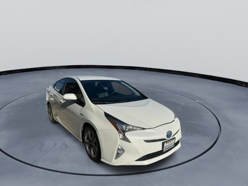 Used 2017 Toyota Prius Four Touring FWD image 1