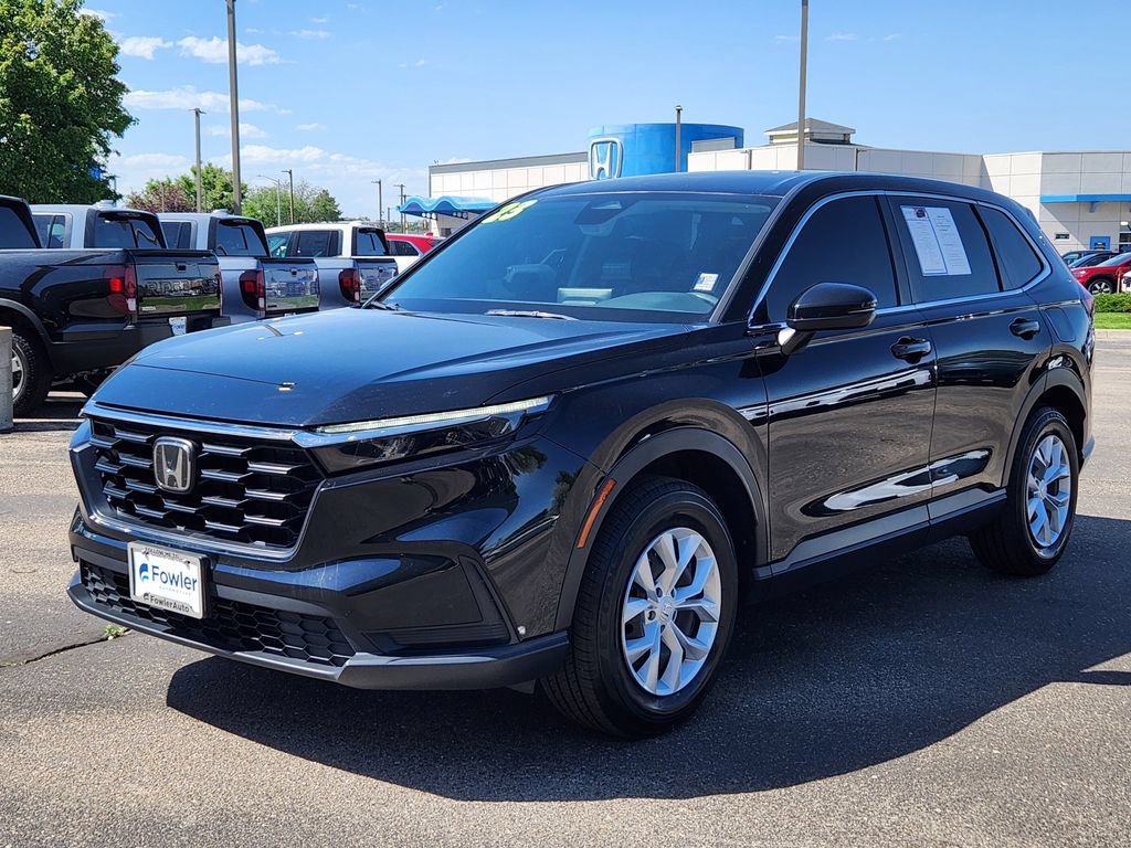 Used 2023 Honda CR-V LX image 3