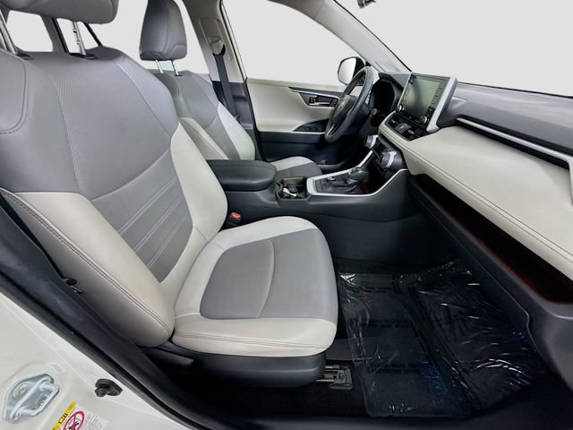 Certified 2019 Toyota RAV4 Limited w/ Cold Weather Package AWD/4WD image 29