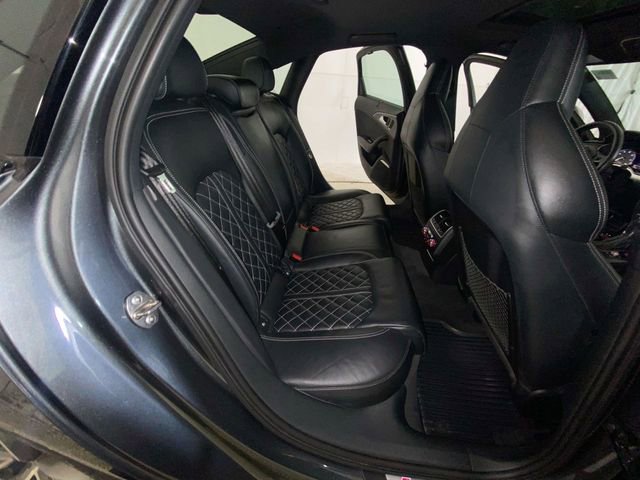 Used 2018 Audi S6 Prestige w/ Prestige Package image 32
