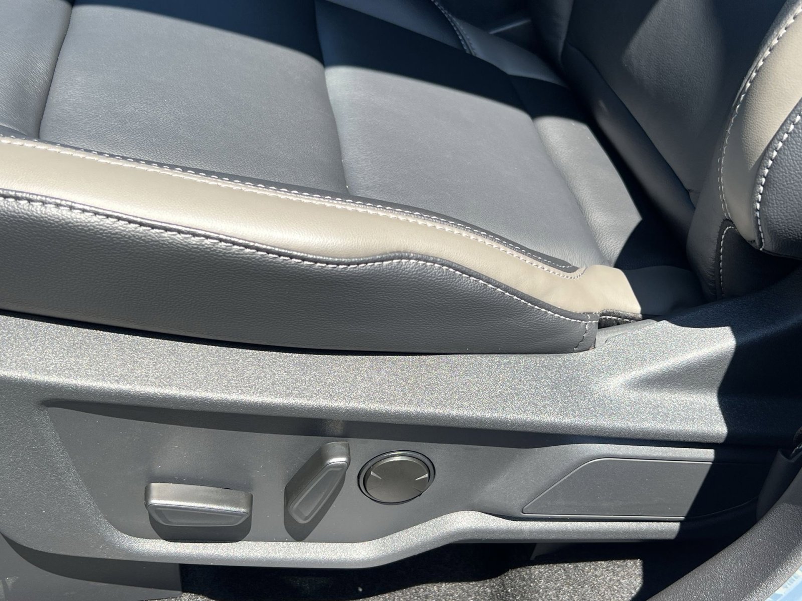 New 2025 Ford Bronco Outer Banks image 14