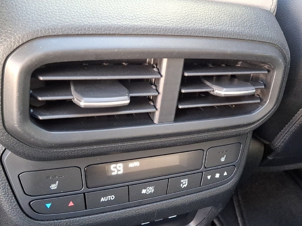 Used 2025 Honda Pilot Elite image 12