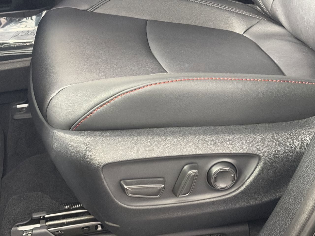 New 2026 Toyota Sienna XSE FWD image 18
