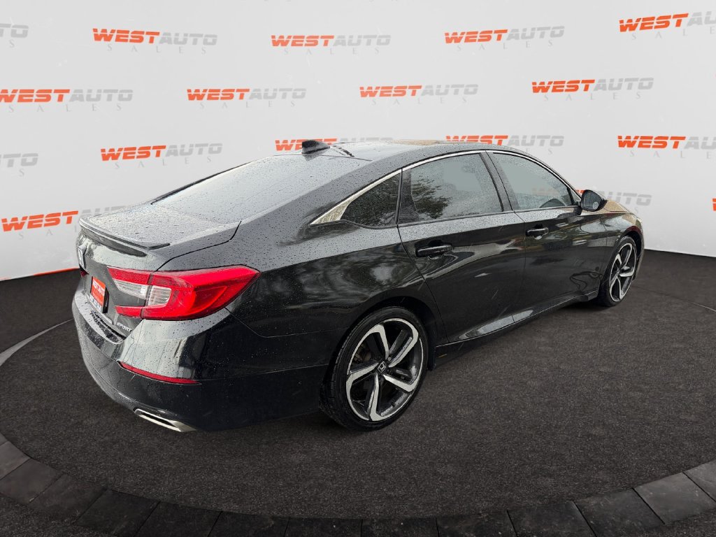 Used 2018 Honda Accord Sport image 5
