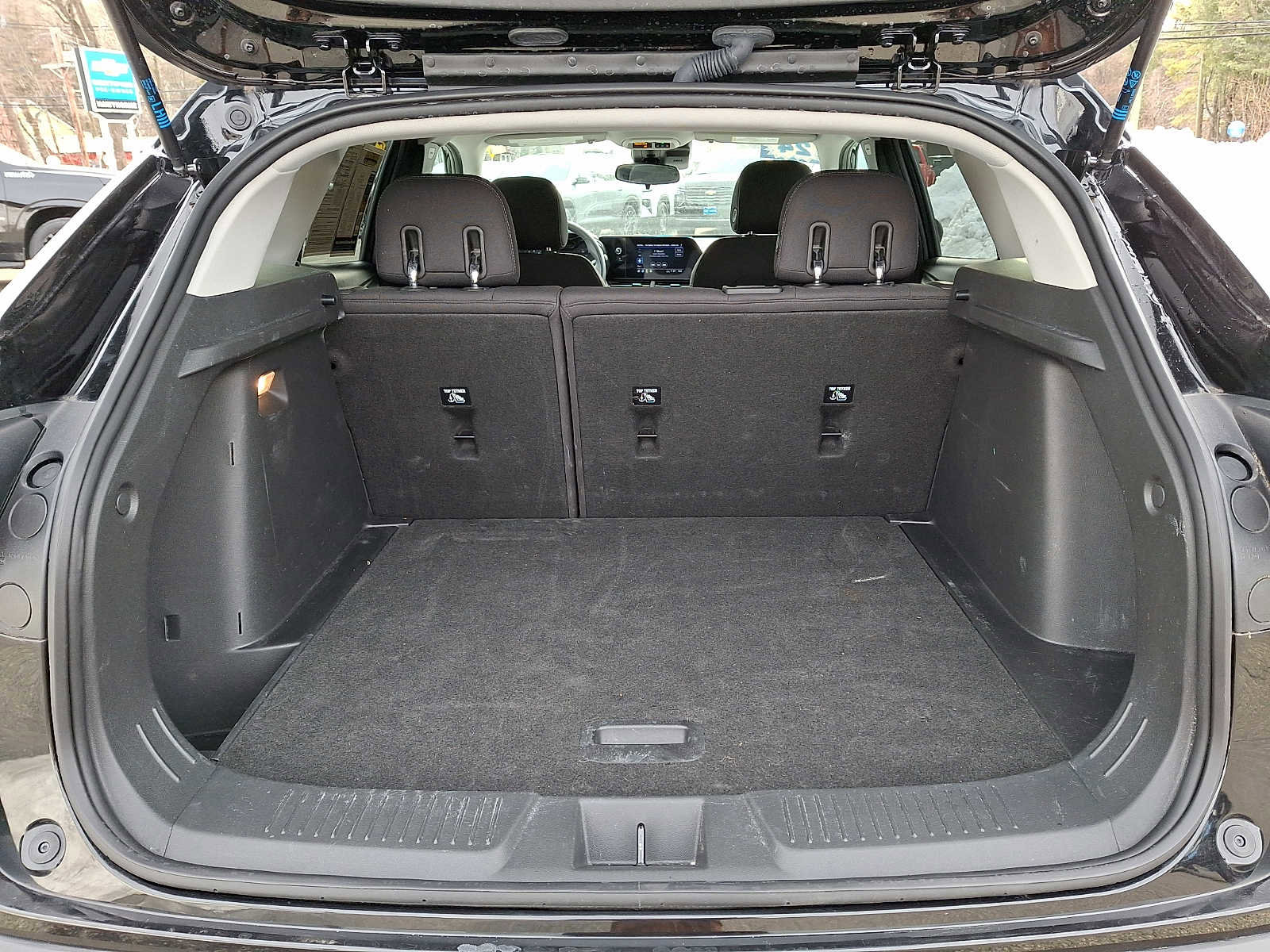 Used 2024 Chevrolet Trax LS image 28