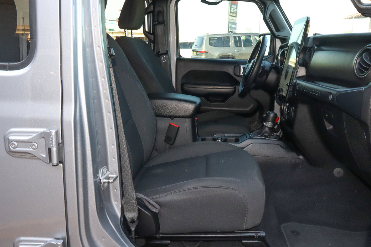 Used 2019 Jeep Wrangler Unlimited Sport S AWD/4WD image 27