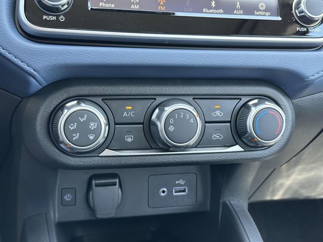 New 2025 Nissan Versa SV w/ Trunk Package image 21