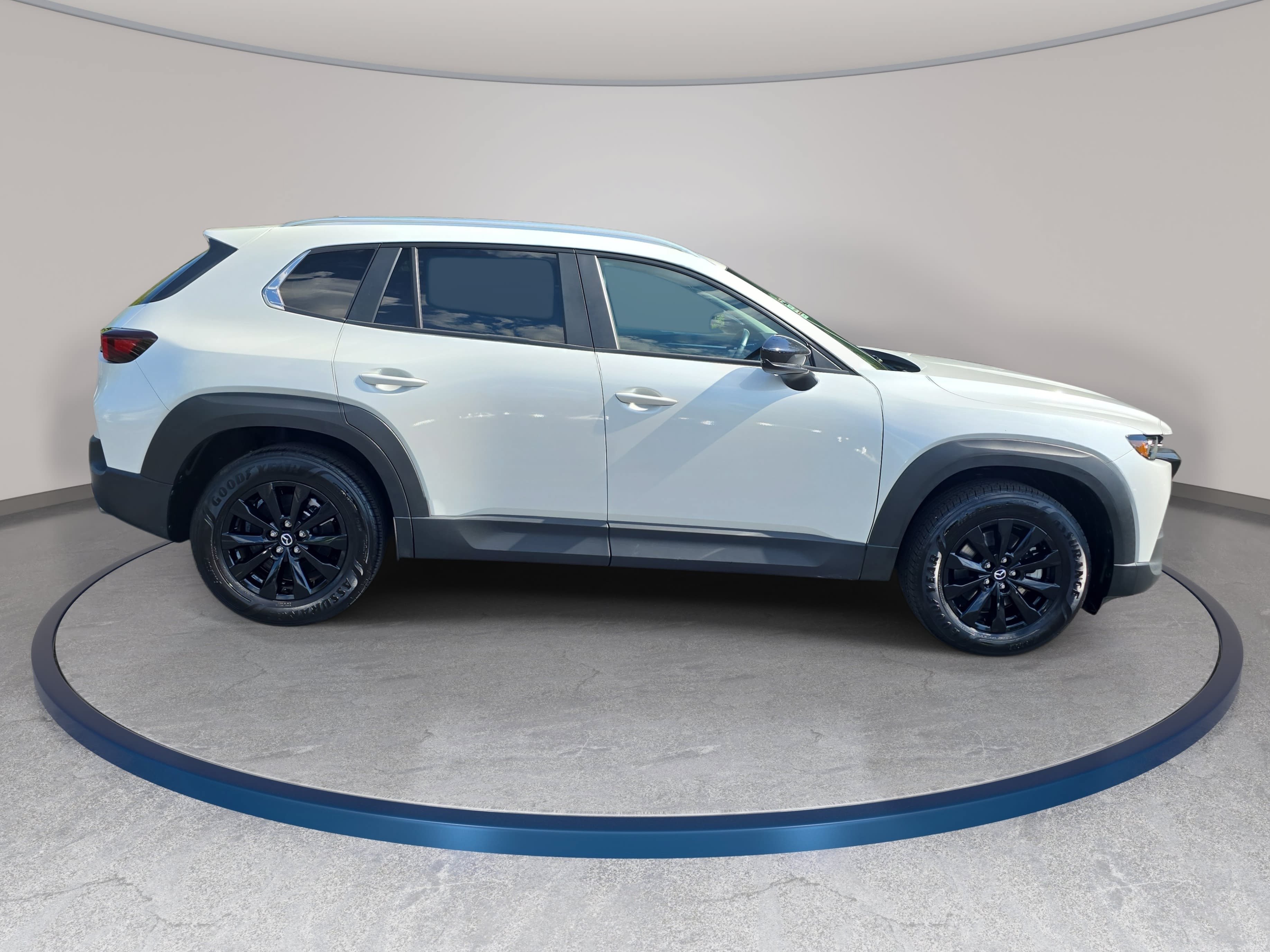 Used 2025 MAZDA CX-50 AWD 2.5 S w/ Premium Package image 4