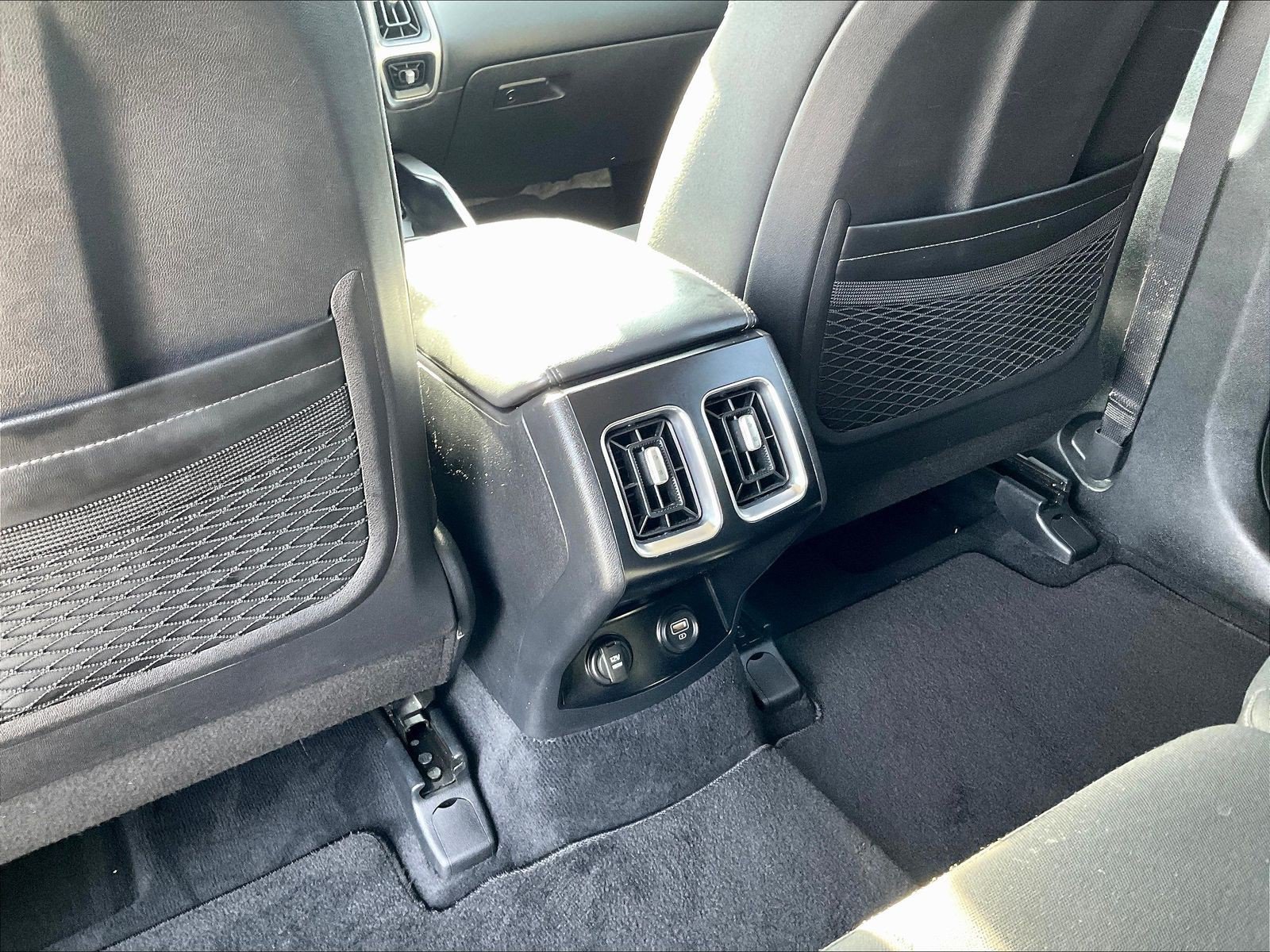 Used 2021 Kia Sorento LX AWD/4WD image 10
