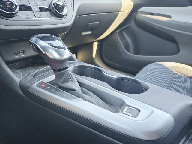 Used 2025 Buick Envista Preferred w/ Convenience II Package FWD image 19