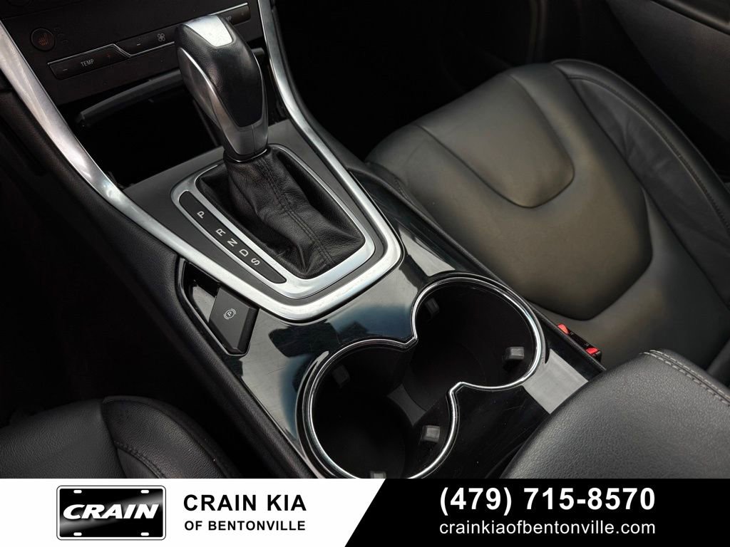 Used 2017 Ford Edge Titanium FWD image 18