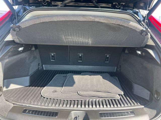 Certified 2021 Cadillac XT4 Premium Luxury w/ Driver Assist Package image 19