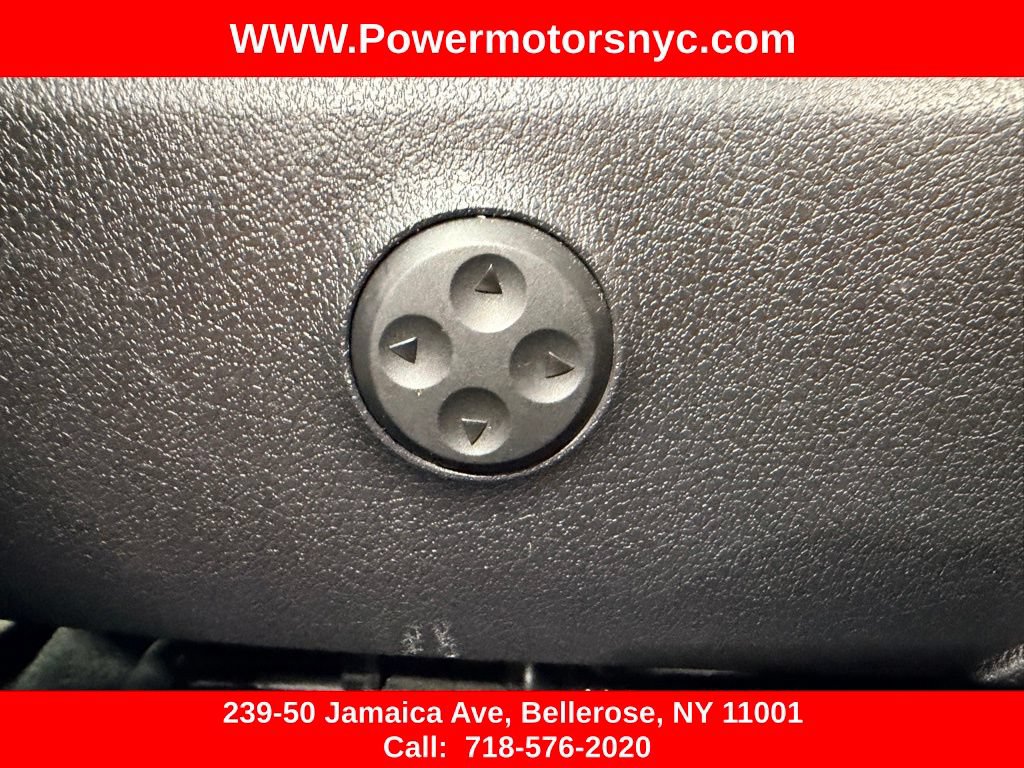 Used 2022 Mercedes-Benz C 300 4MATIC Sedan w/ Pinnacle Trim Package image 49