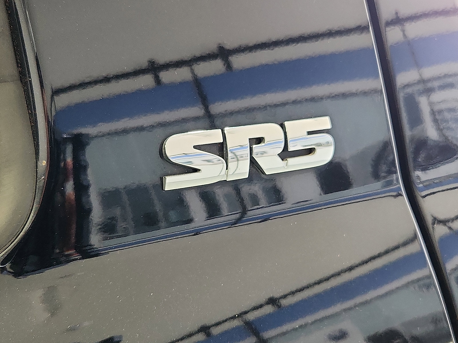 Used 2019 Toyota Tundra SR5 w/ SR5 Upgrade Package AWD/4WD image 9