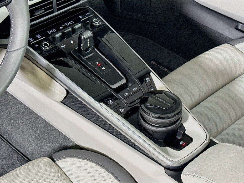 Certified 2026 Porsche 911 Targa 4 GTS AWD/4WD image 16