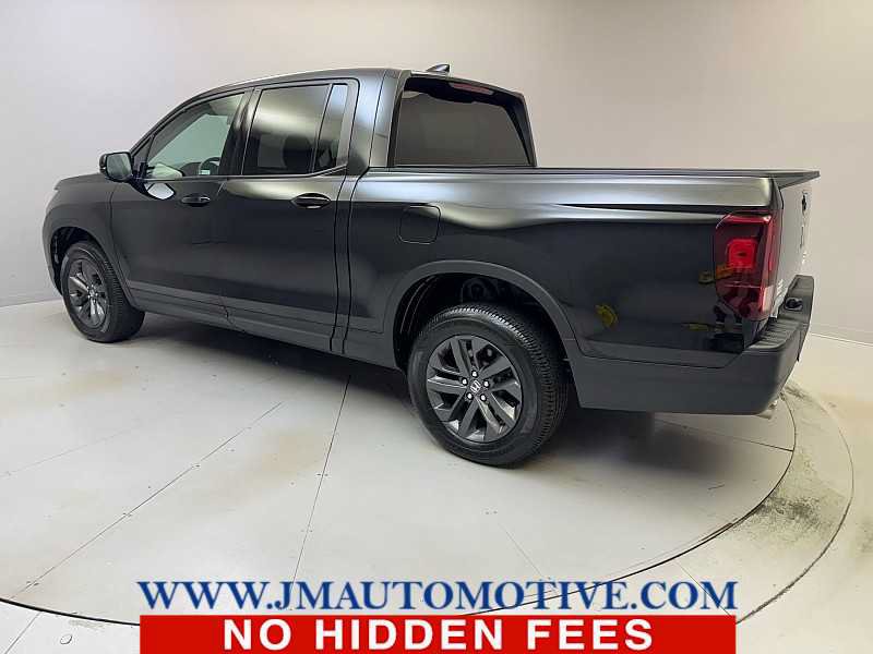 Used 2023 Honda Ridgeline Sport image 3