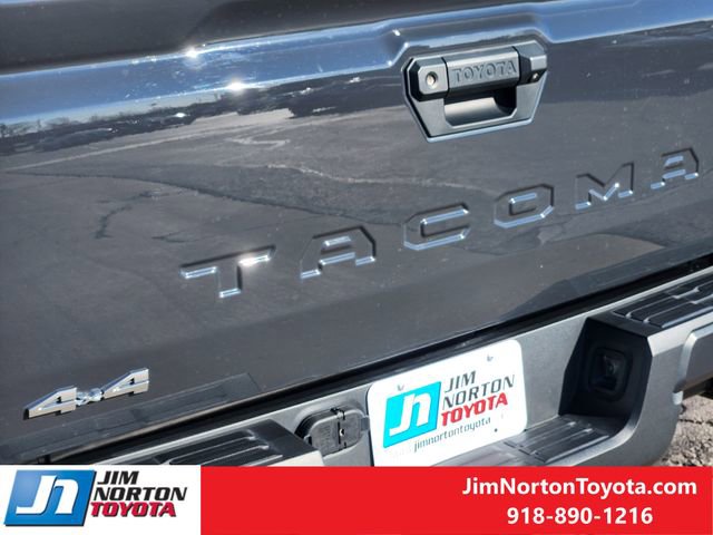 Used 2024 Toyota Tacoma SR image 12