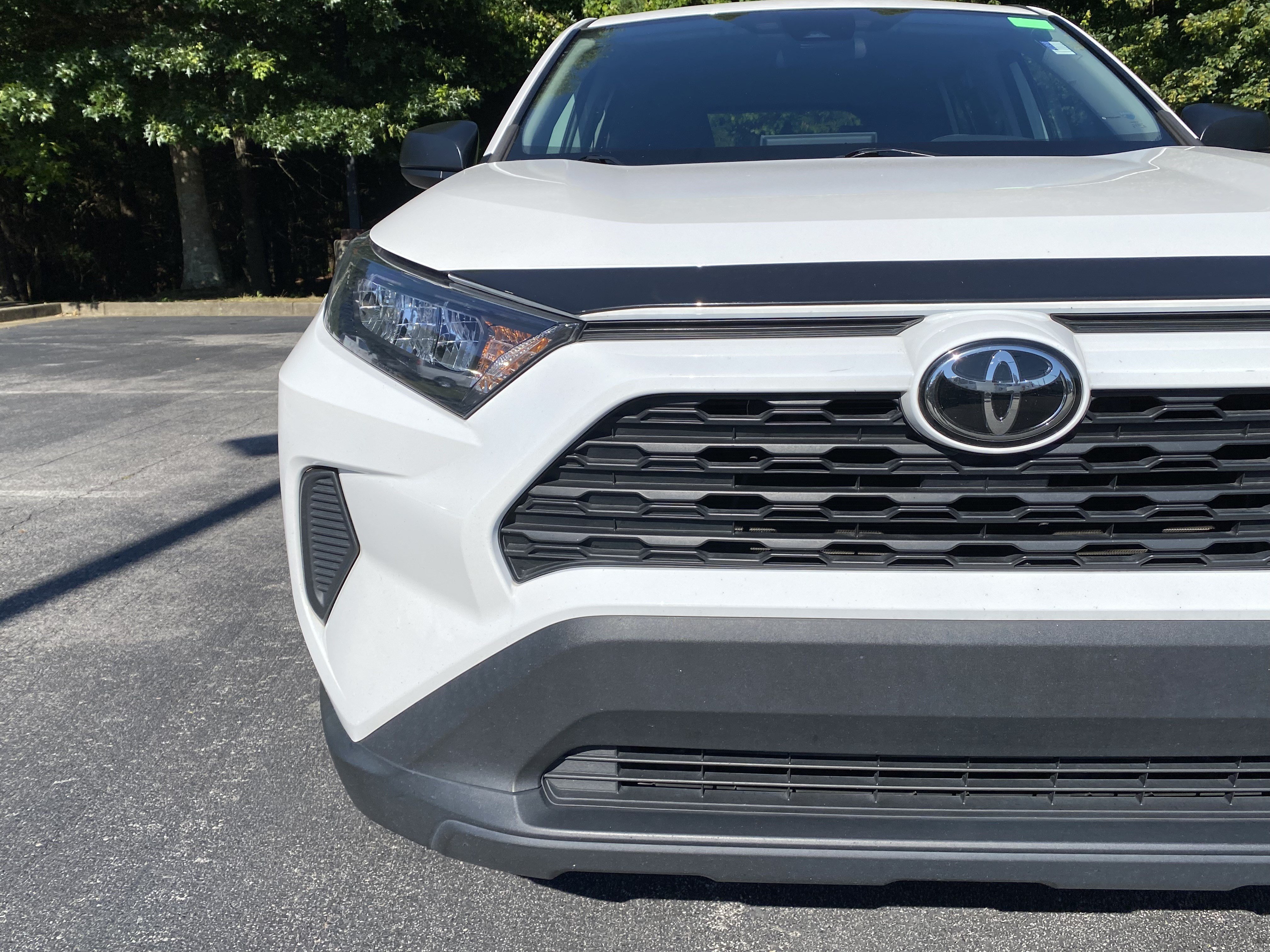 Used 2022 Toyota RAV4 LE FWD image 14