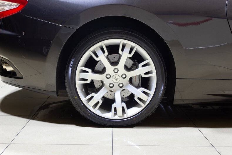 Used 2012 Maserati GranTurismo Convertible RWD image 31