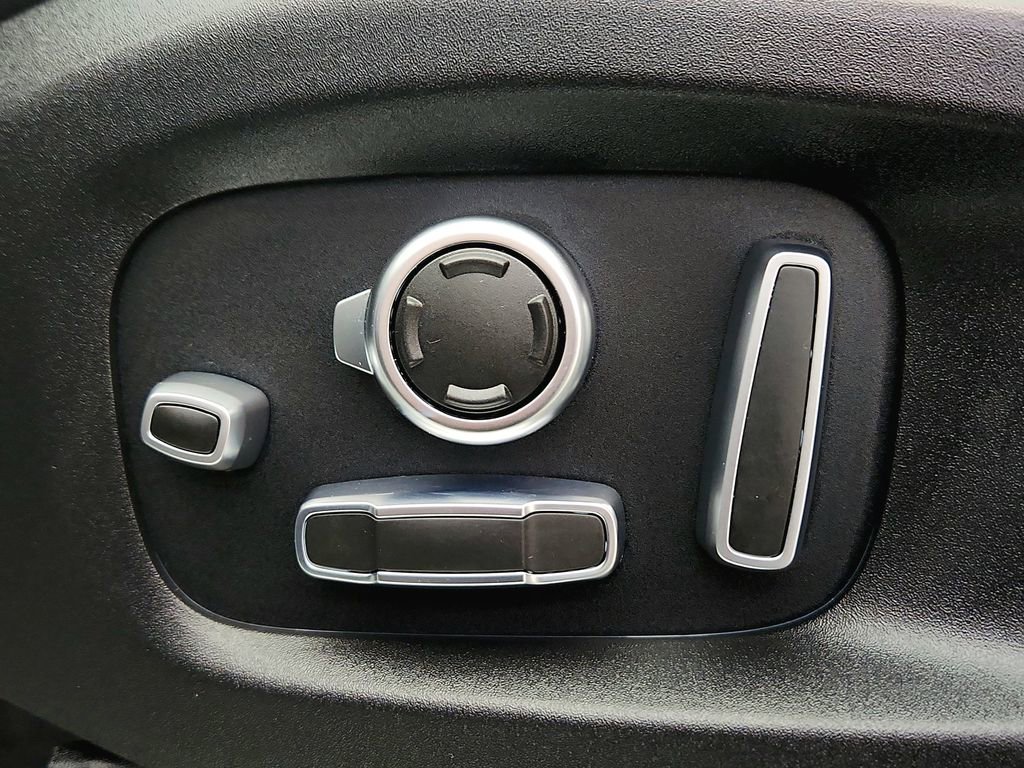 Used 2019 Land Rover Range Rover Sport SVR AWD/4WD image 29