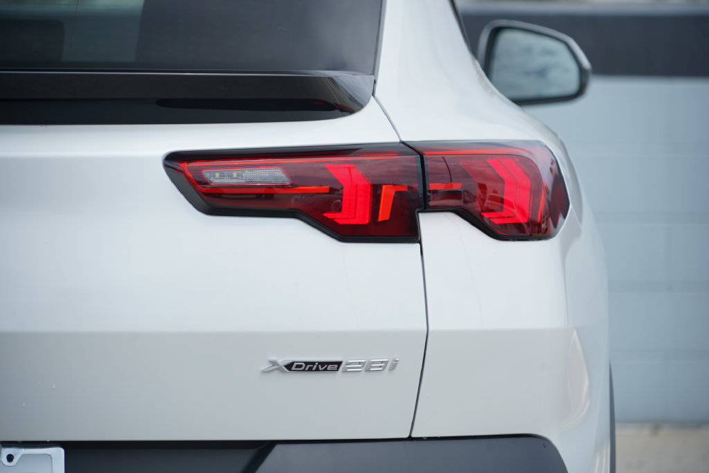 New 2027 BMW X2 xDrive28i AWD/4WD image 8