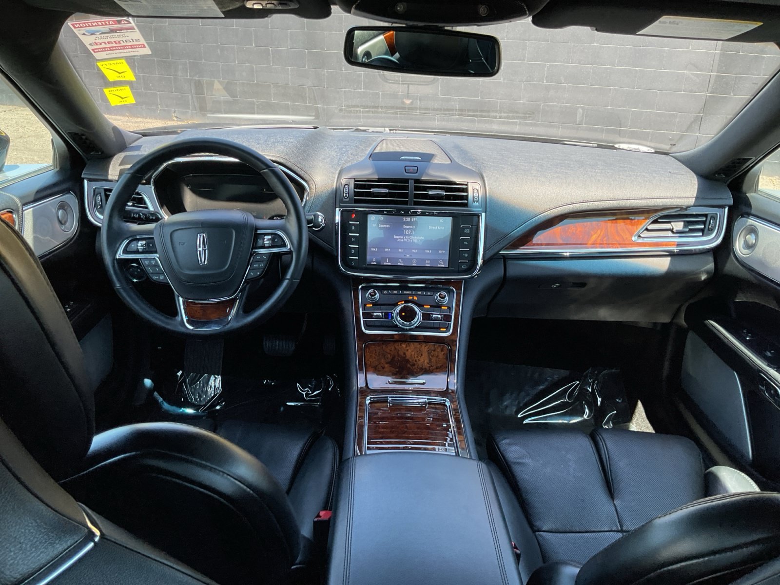 Used 2020 Lincoln Continental Reserve w/ Luxury Package FWD image 17