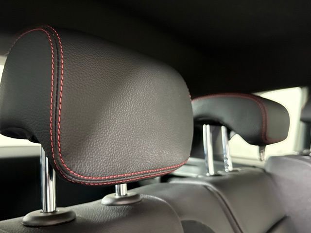 Used 2022 Mercedes-Benz GLB 250 image 28