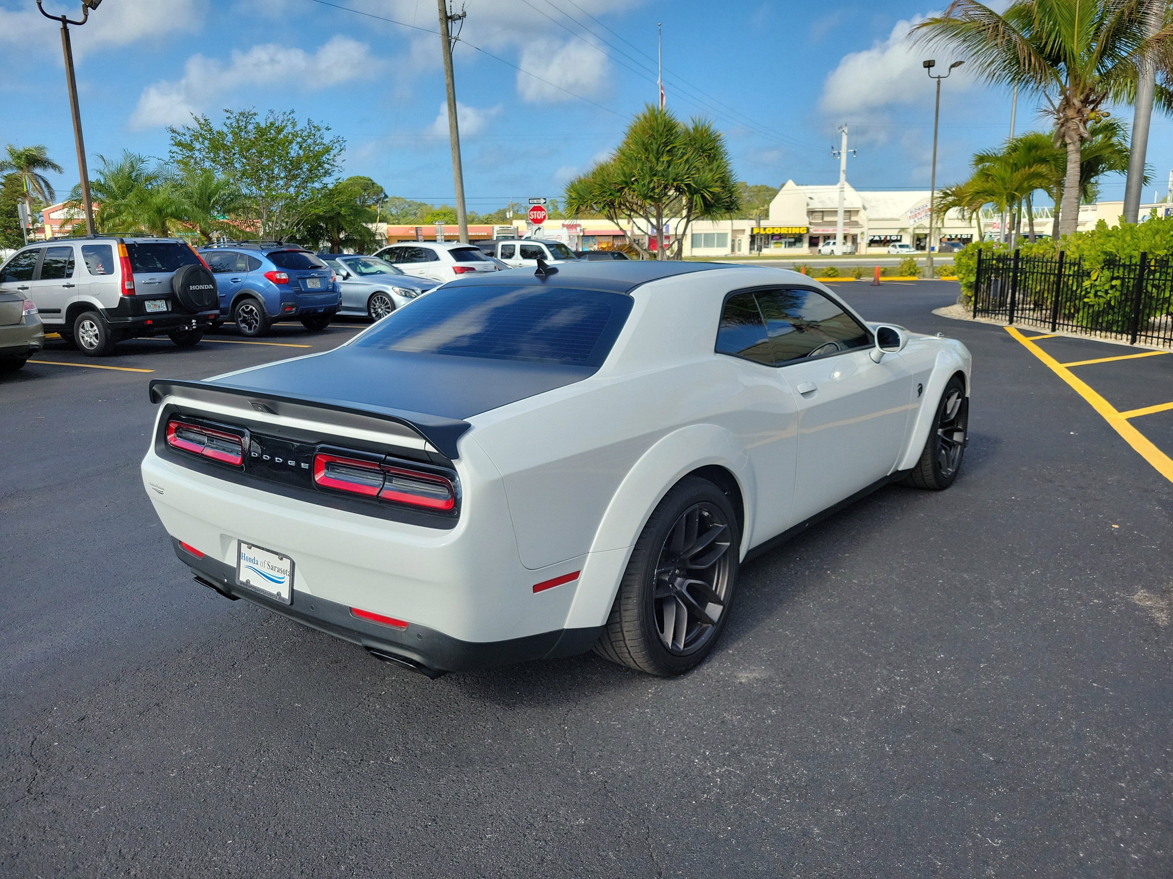 Used 2023 Dodge Challenger SRT Hellcat image 6