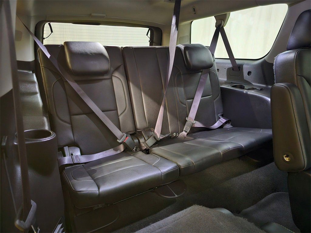 Used 2016 GMC Yukon XL SLT w/ Open Road Package image 17