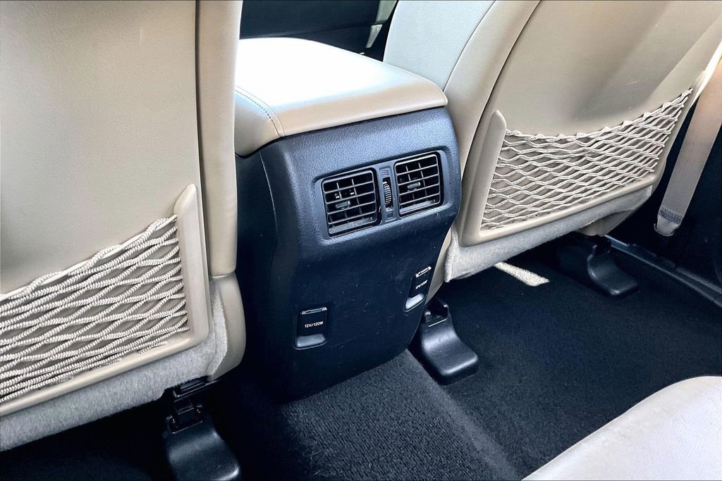 Used 2014 Toyota 4Runner Limited image 32