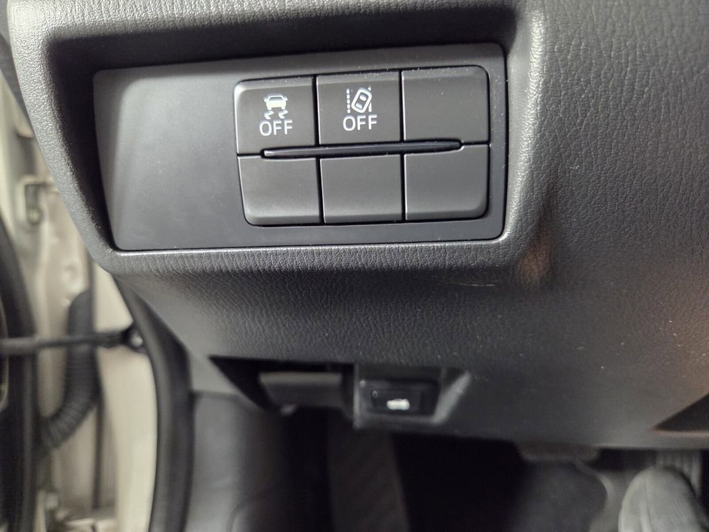 Used 2022 MAZDA MX-5 Miata Grand Touring RWD image 21