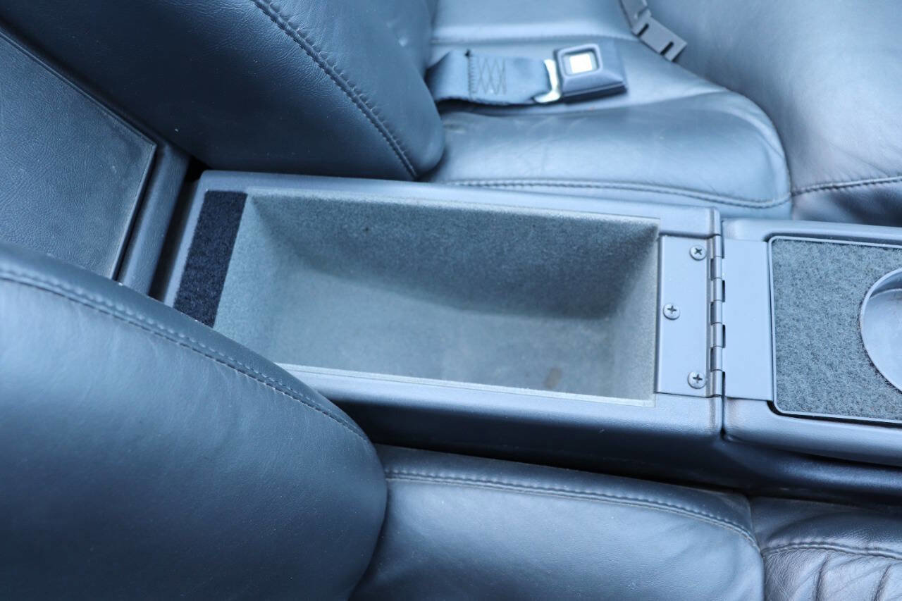 Used 1993 Oldsmobile Cutlass Supreme Convertible image 60