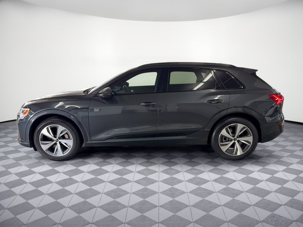 Certified 2024 Audi Q8 e-tron Premium Plus AWD/4WD image 2