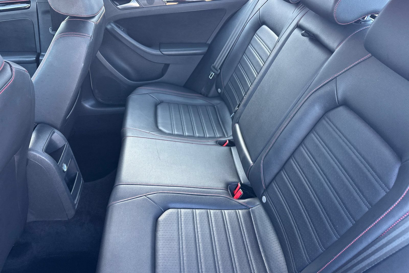 Used 2017 Volkswagen Jetta GLI FWD image 11