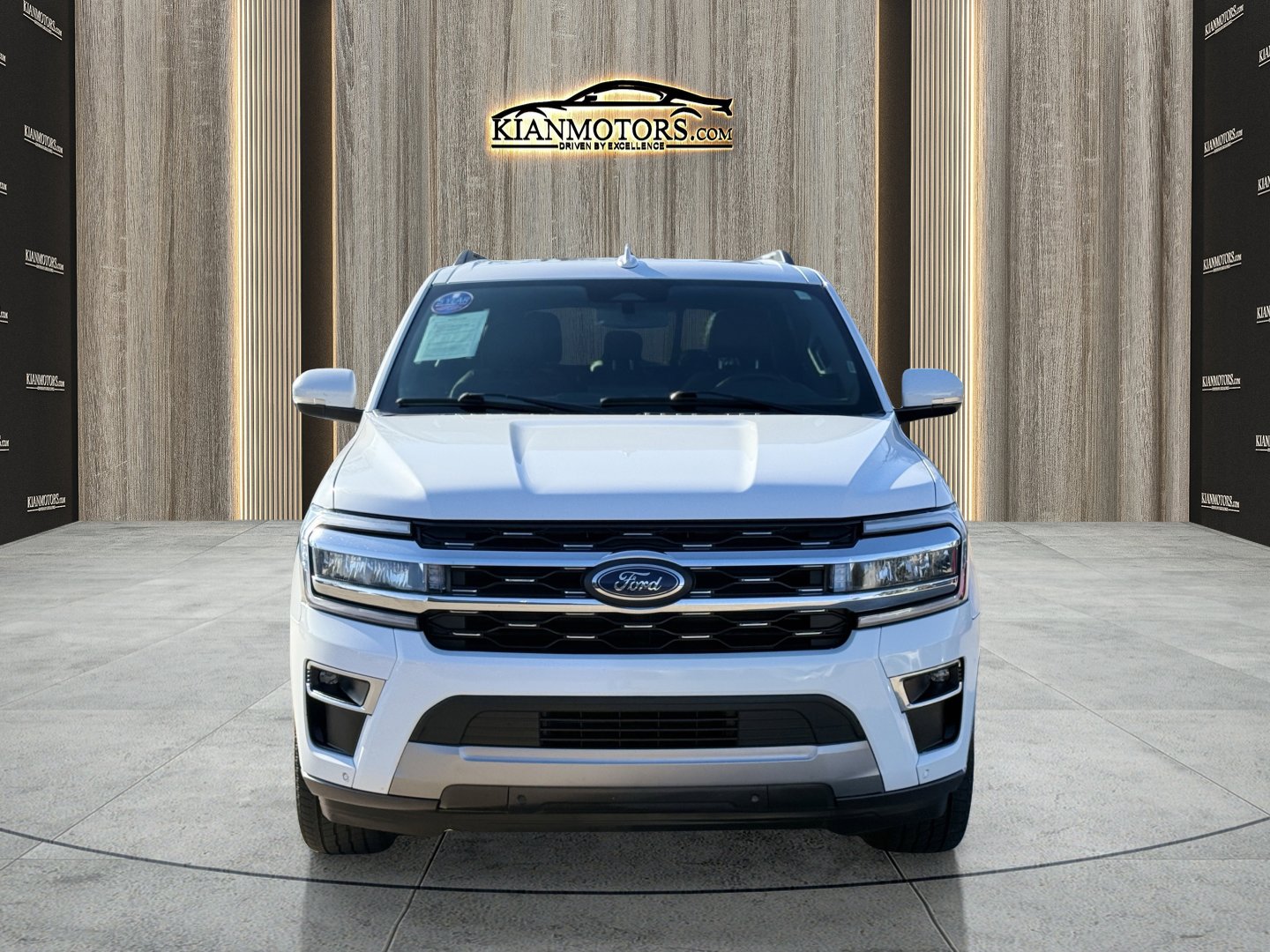 Used 2023 Ford Expedition Max Limited image 2