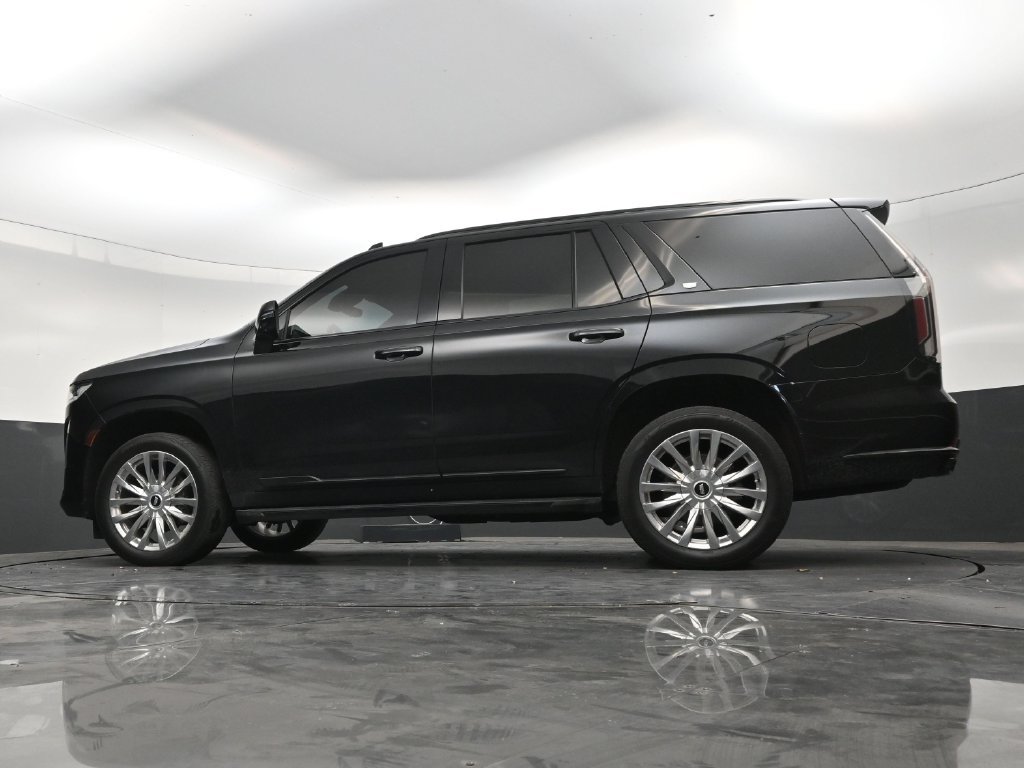 Used 2023 Cadillac Escalade Premium Luxury AWD/4WD image 20
