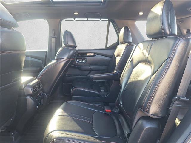 Used 2024 Honda Pilot TrailSport image 17