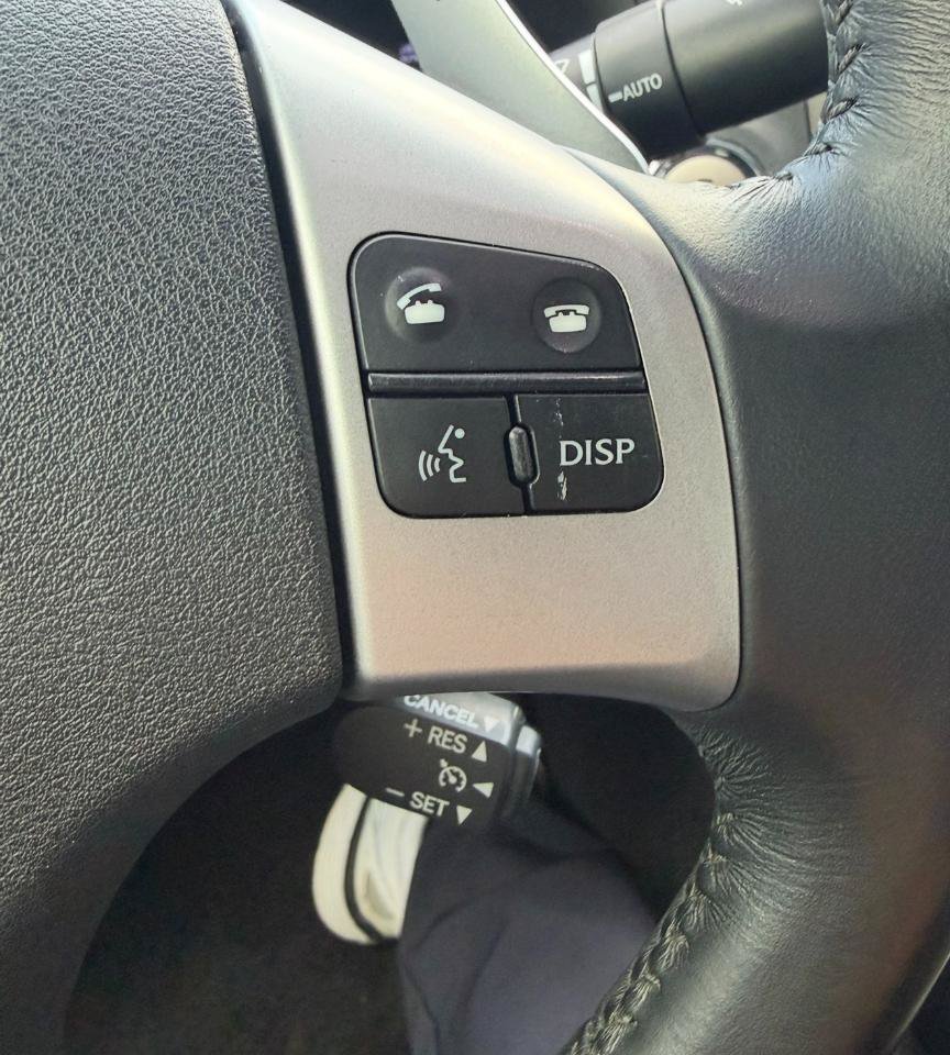 Used 2011 Lexus IS 350C w/ Luxury Pkg RWD image 17