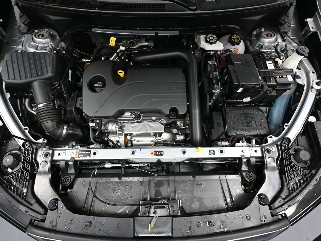 Used 2024 GMC Terrain SLE image 47