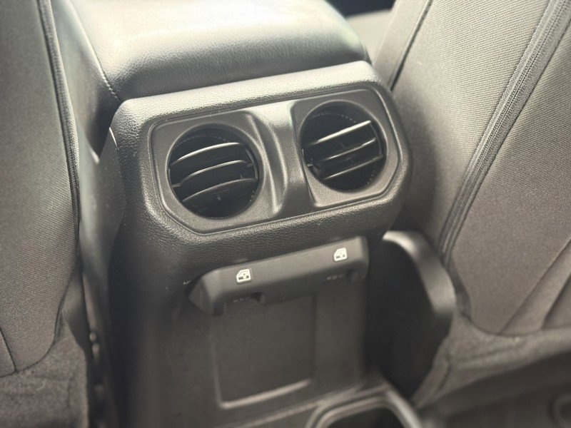 Used 2023 Jeep Wrangler Unlimited Sport image 25