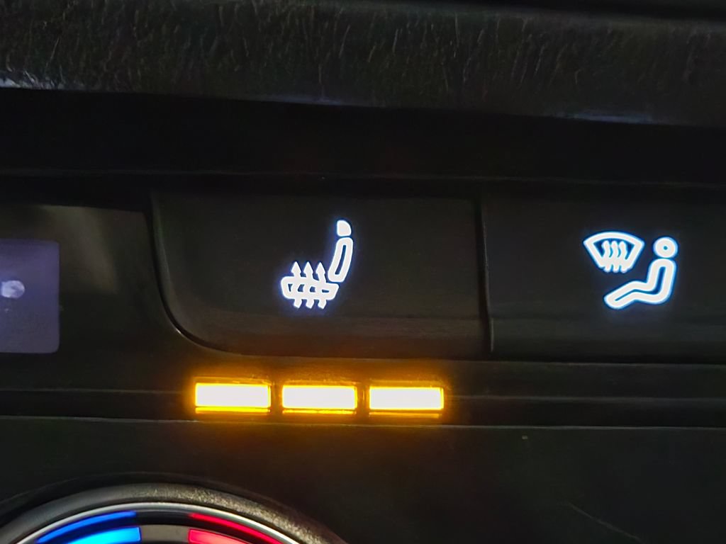 Used 2023 Volkswagen Jetta SE FWD image 11